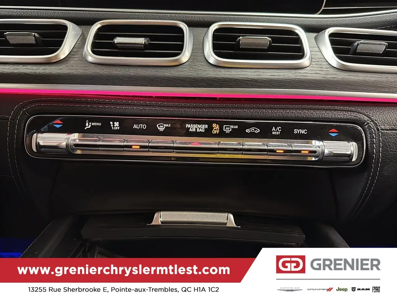 Mercedes-Benz GLE - Image 35