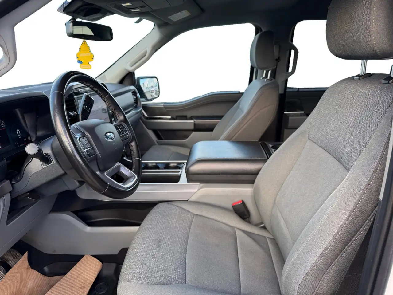Ford F-150 - Image 8