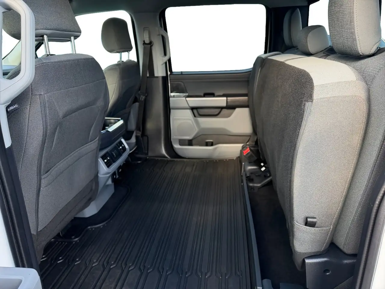 Ford F-150 - Image 6