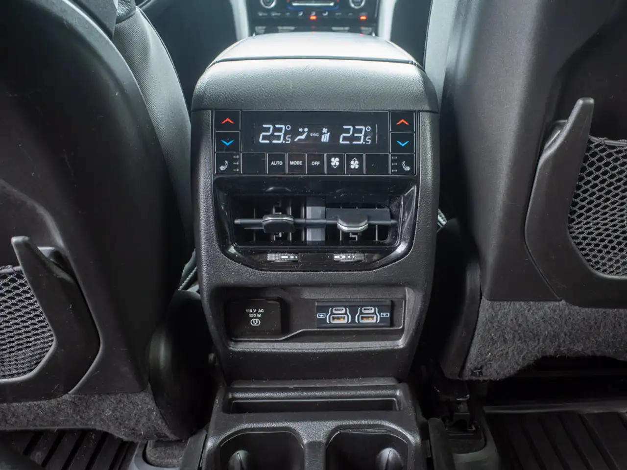 Jeep Grand Cherokee - Image 44