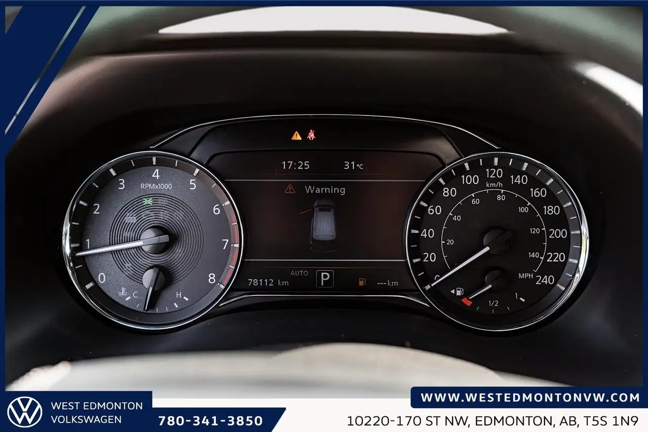 Infiniti QX80 - Image 22
