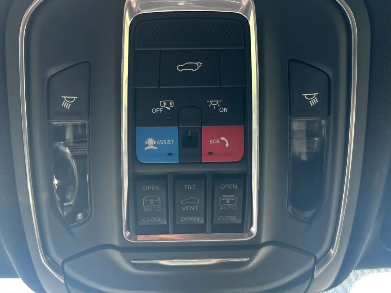 Jeep Grand Cherokee - Image 20
