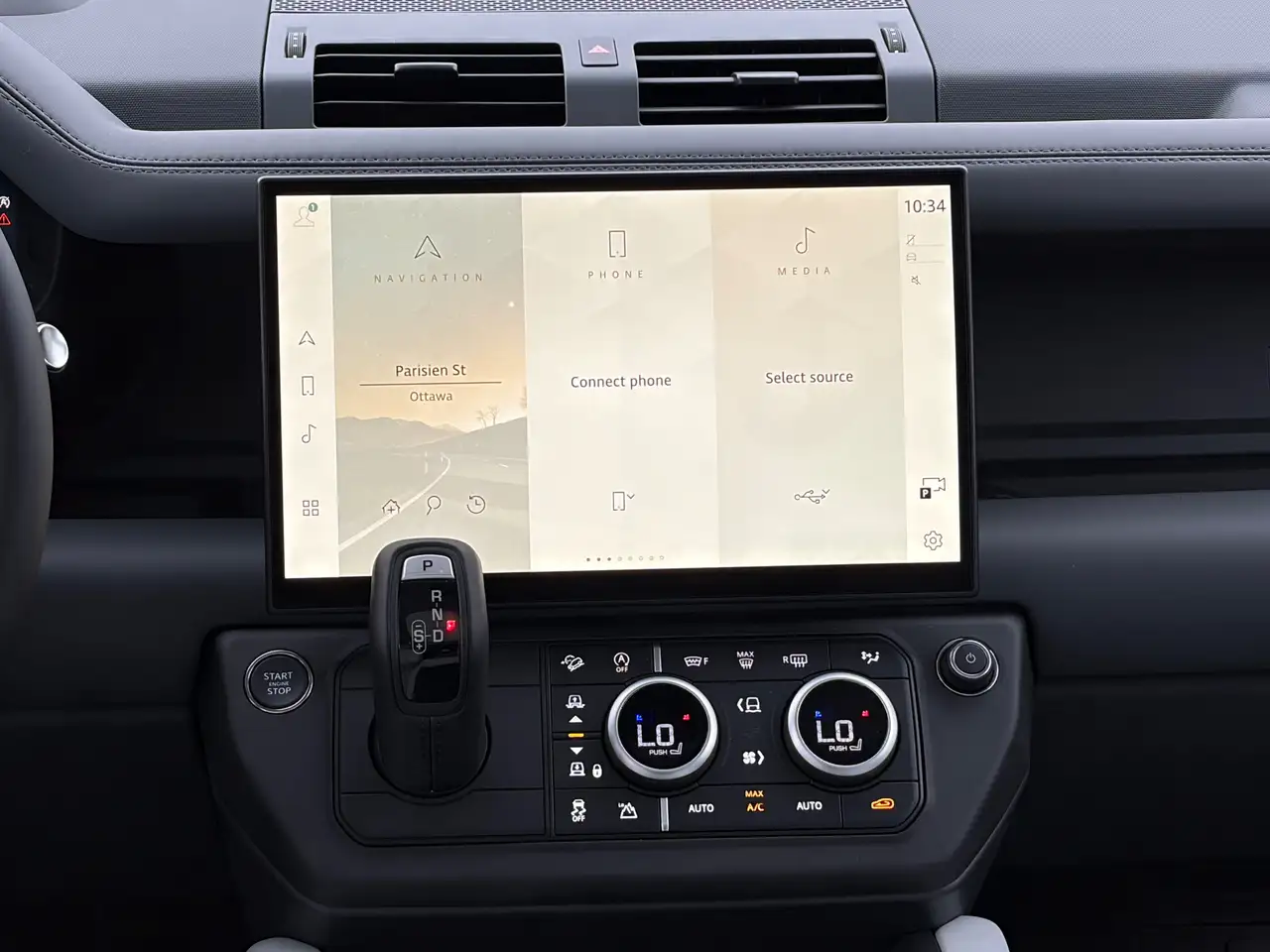 Land Rover Defender - Image 16