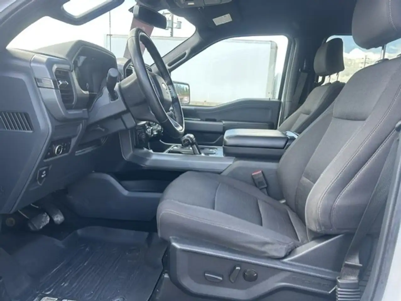 Ford F-150 - Image 18