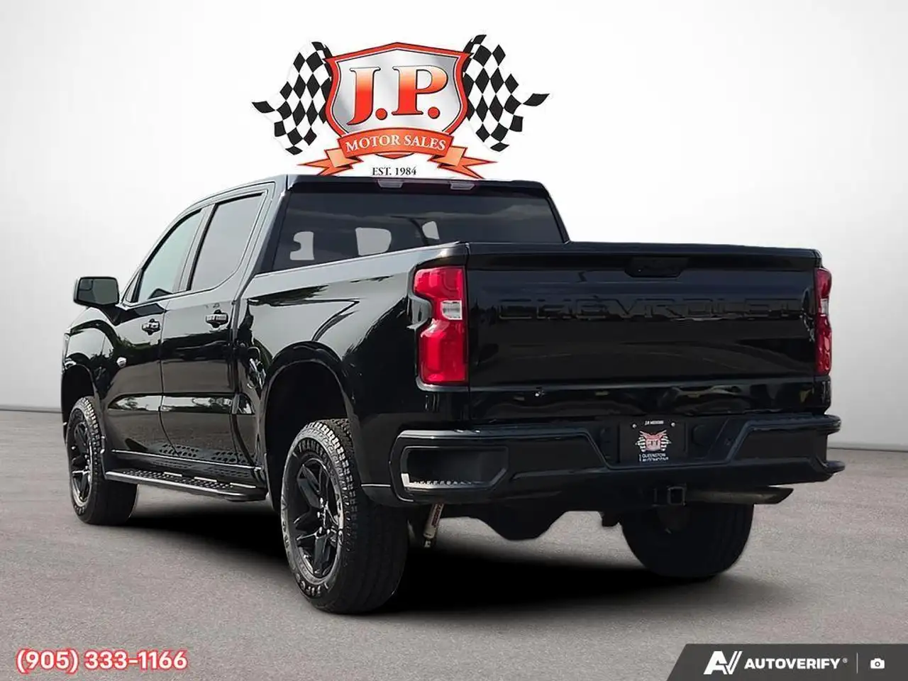 Chevrolet Silverado 1500 - Image 4