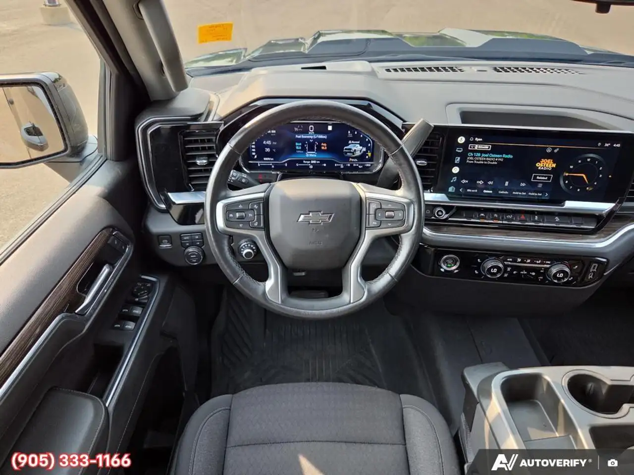 Chevrolet Silverado 1500 - Image 17