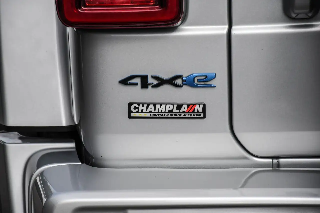 Jeep Wrangler - Image 25