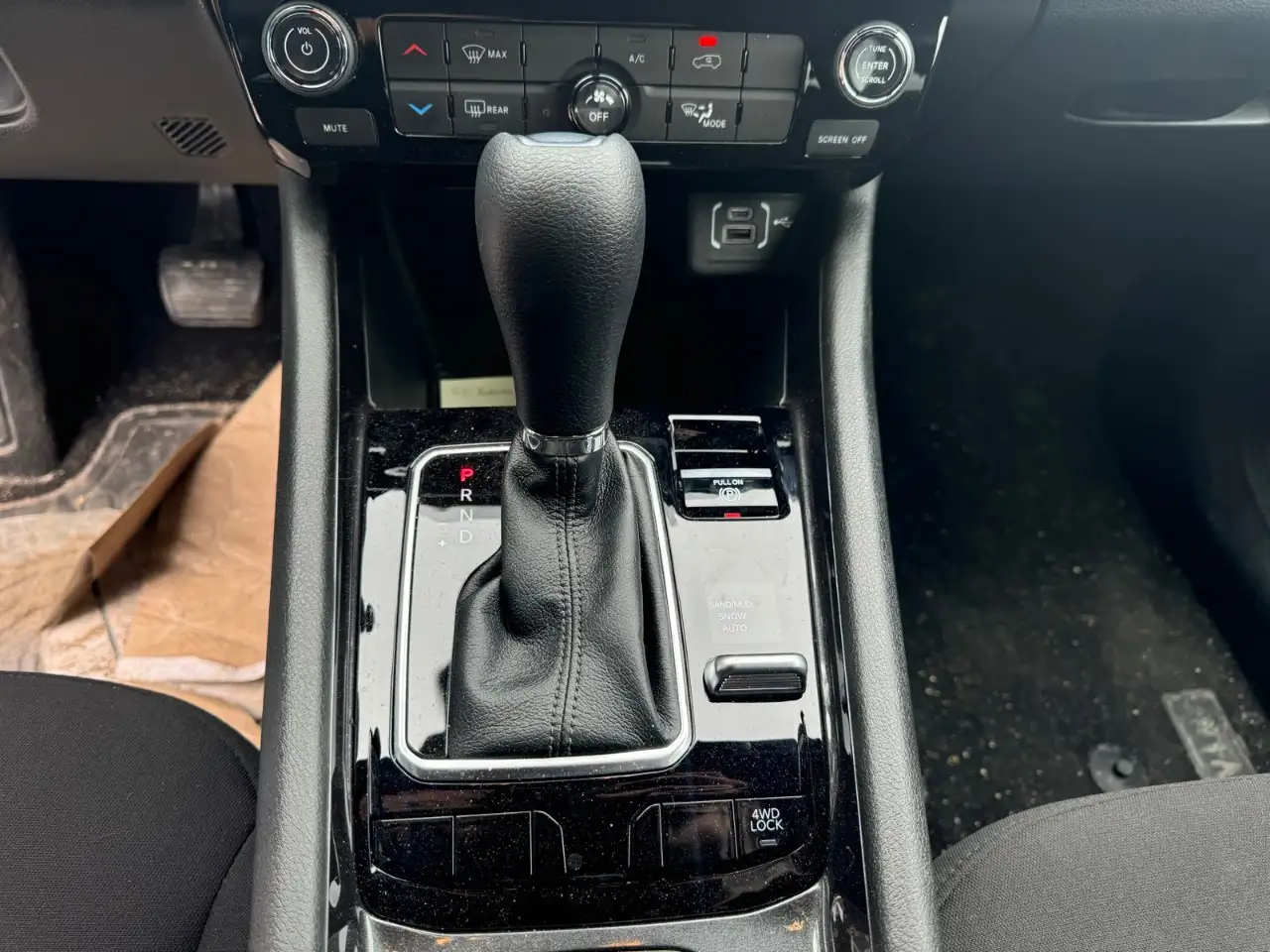 Jeep Compass - Image 18