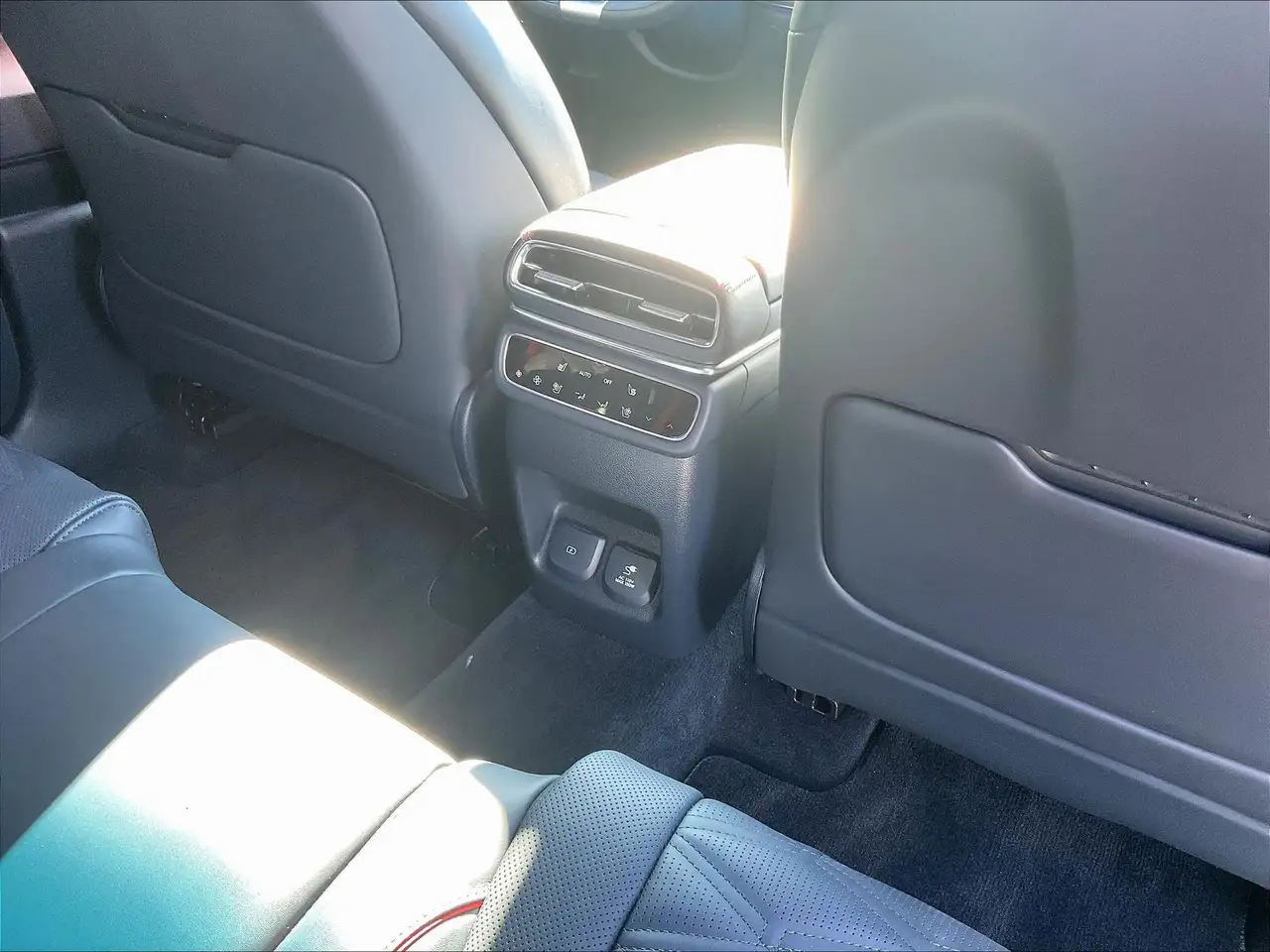 Genesis GV80 - Image 12