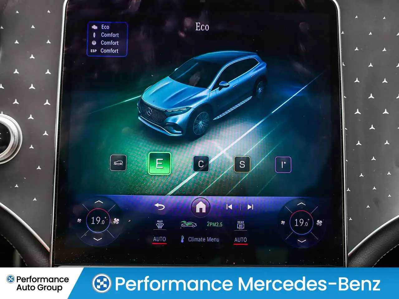 Mercedes-Benz EQS - Image 25