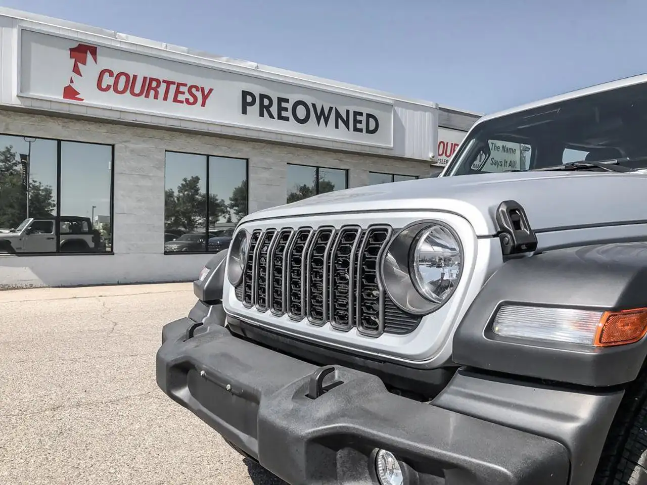 Jeep Wrangler - Image 11