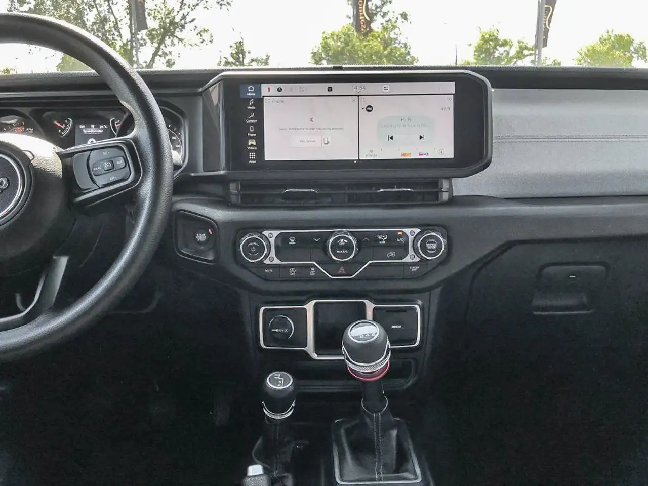 Jeep Wrangler - Image 21