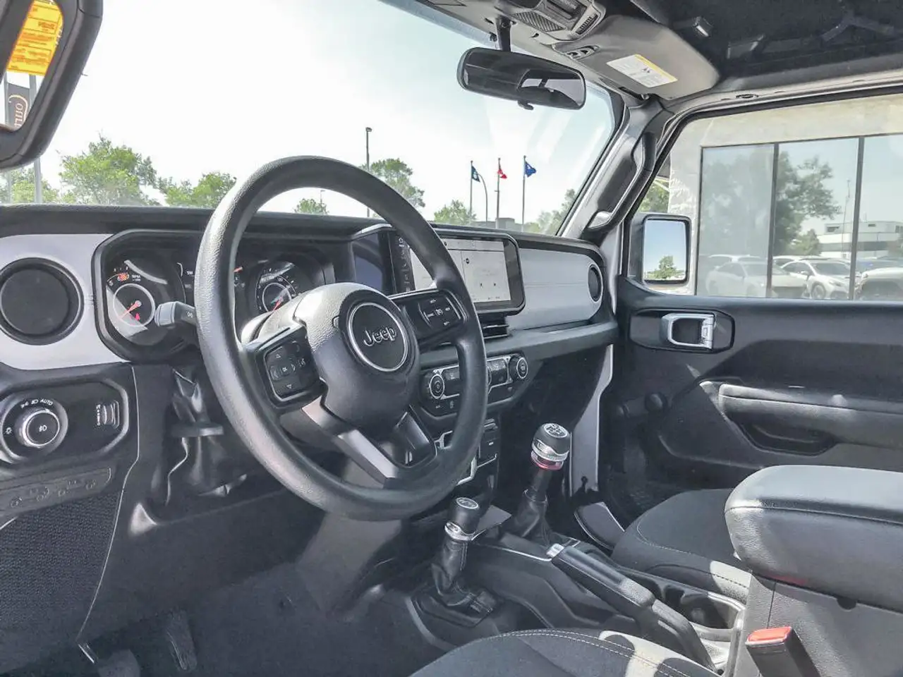 Jeep Wrangler - Image 15