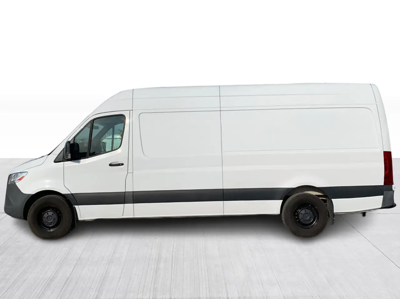 Mercedes-Benz Sprinter - Image 9