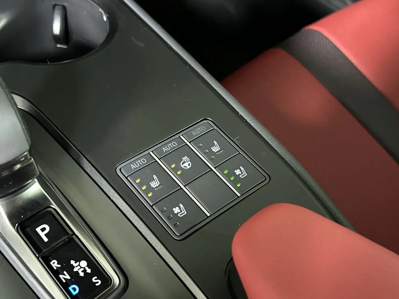 Lexus UX - Image 18