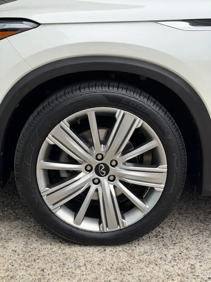 Infiniti QX50 - Image 11