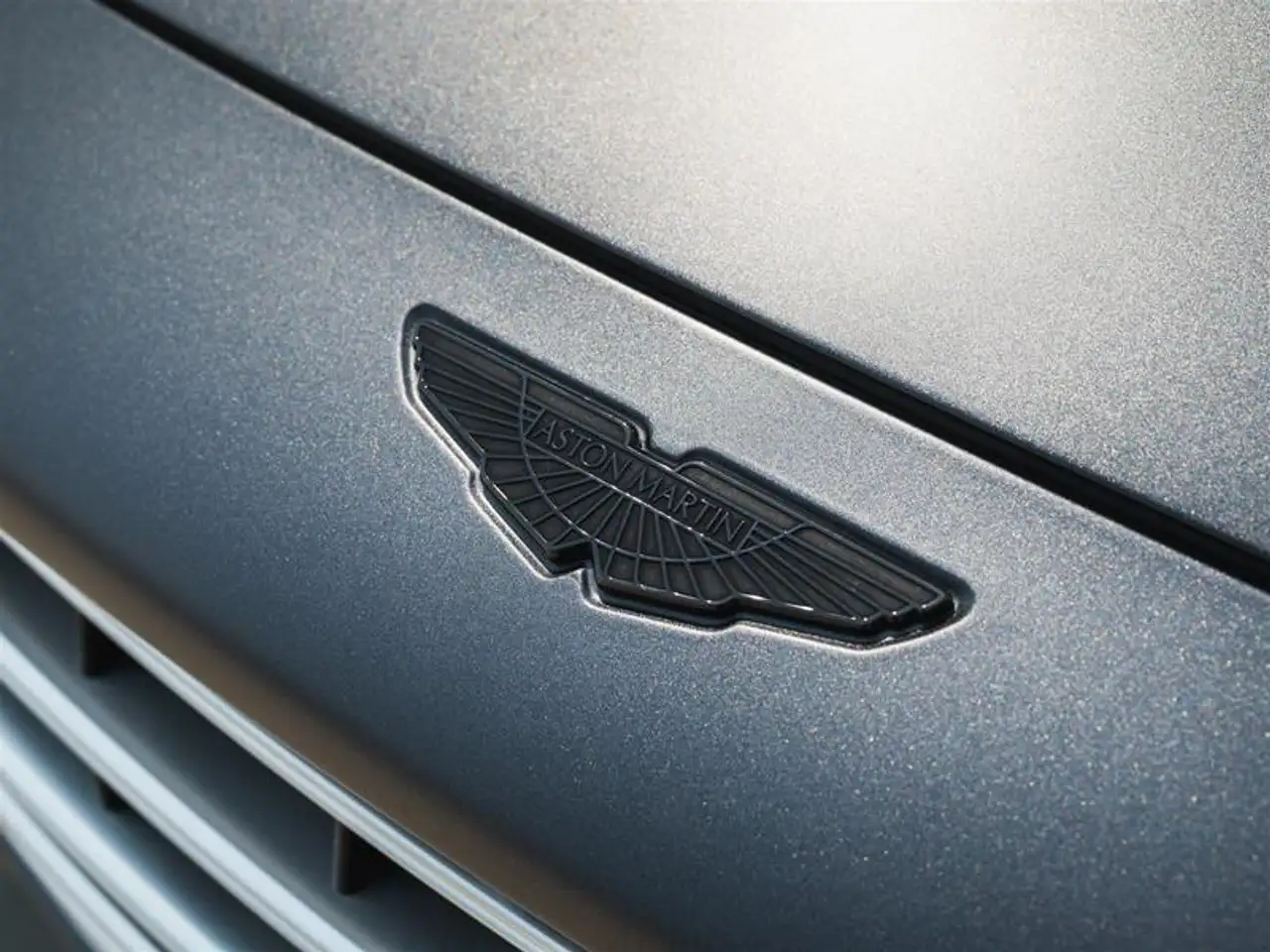 Aston Martin DBX - Image 36
