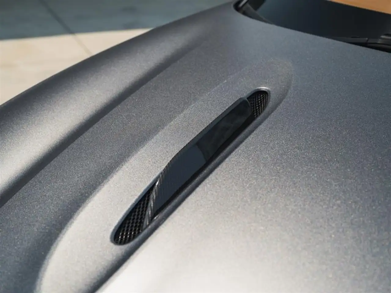 Aston Martin DBX - Image 35