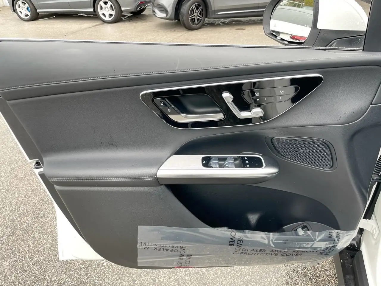 Mercedes-Benz GLC - Image 21