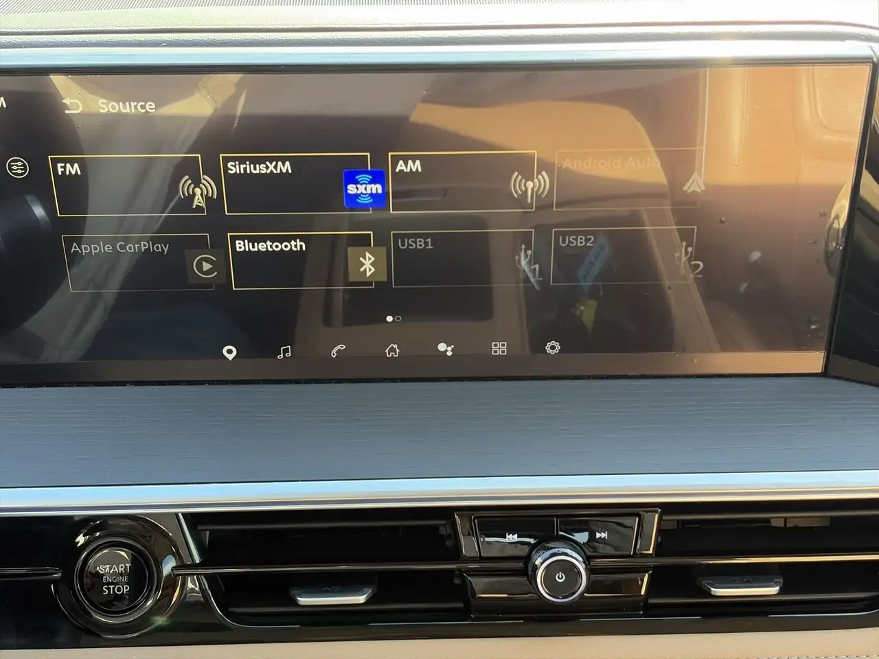 Infiniti QX80 - Image 24