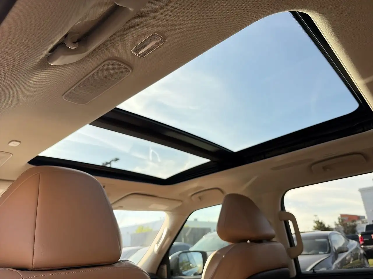 Infiniti QX80 - Image 30