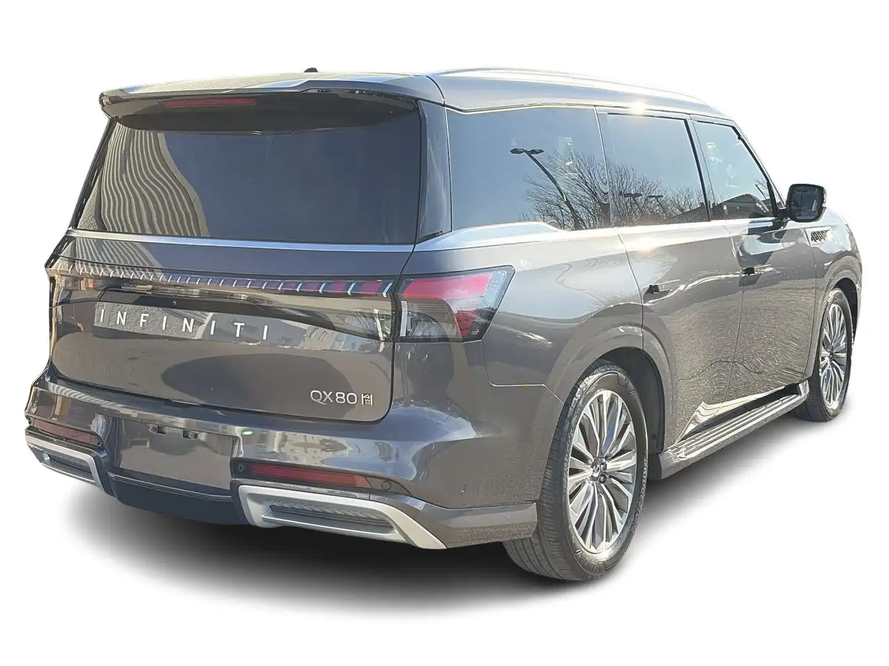 Infiniti QX80 - Image 13