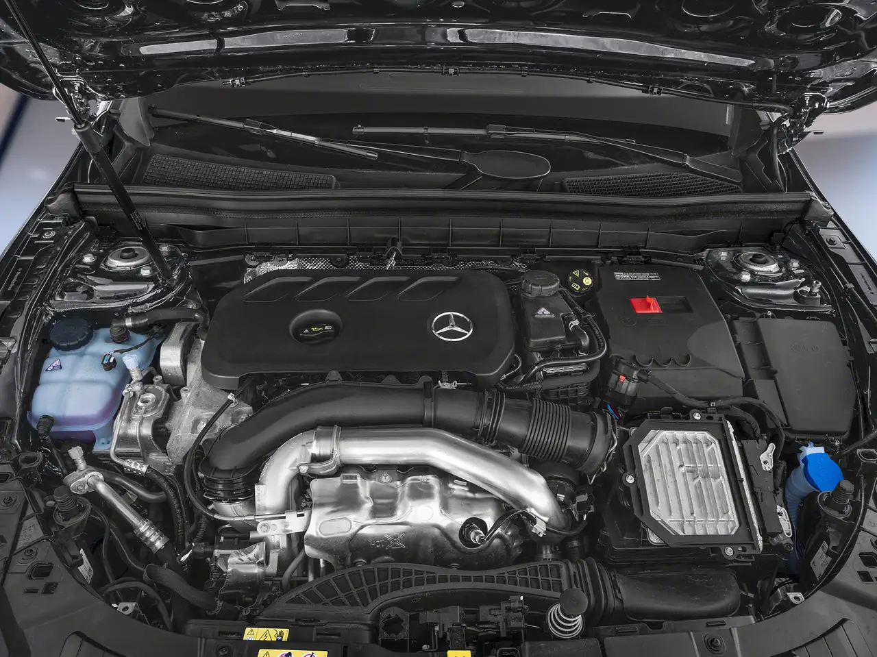 Mercedes-Benz GLB - Image 8