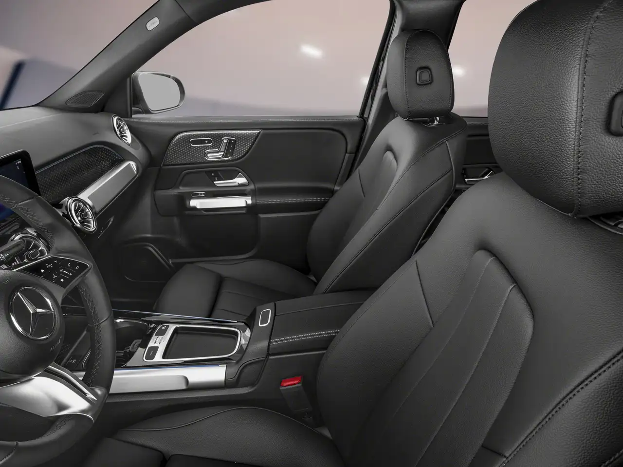 Mercedes-Benz GLB - Image 5