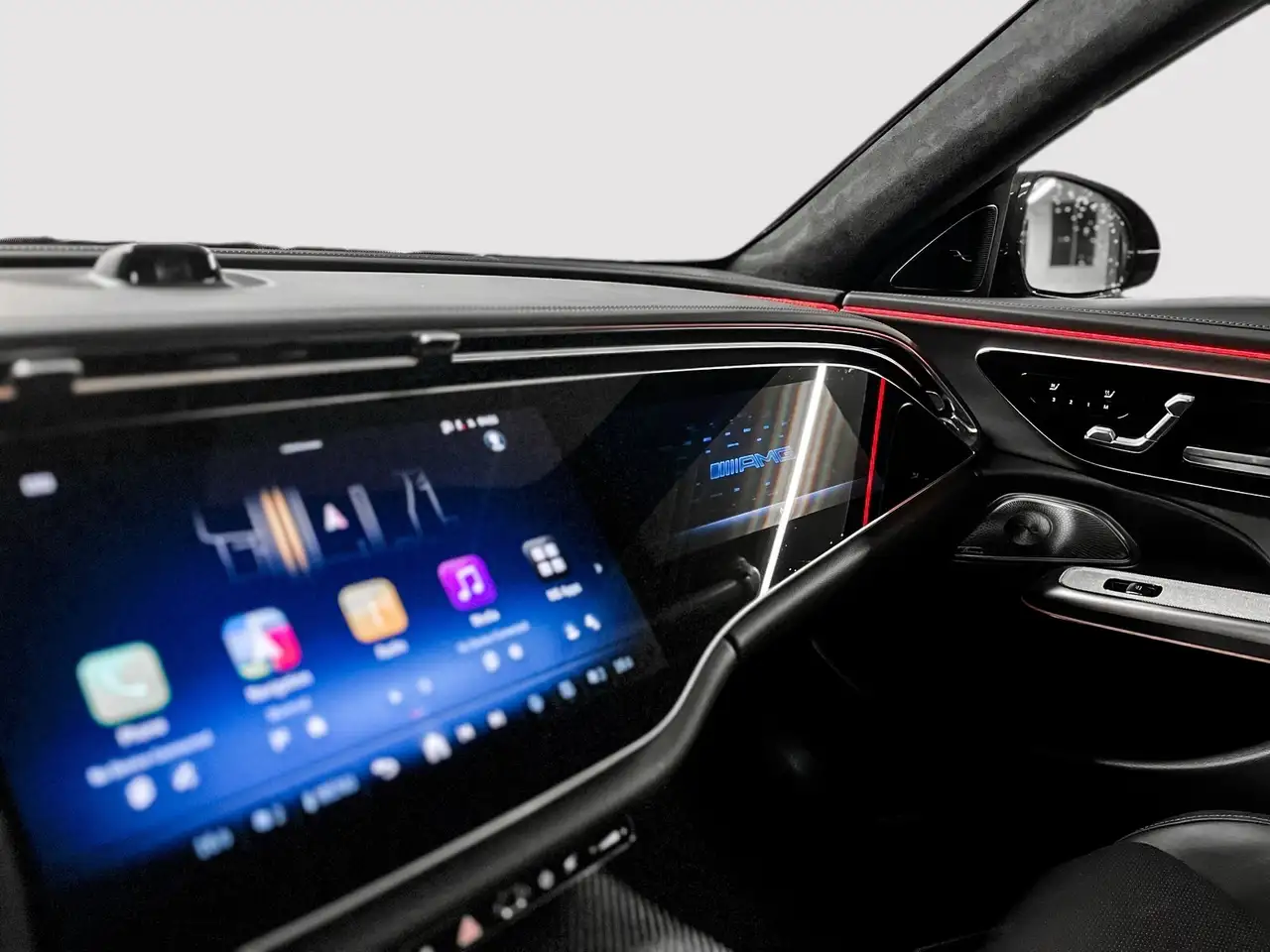 Mercedes-Benz E-Class - Image 16