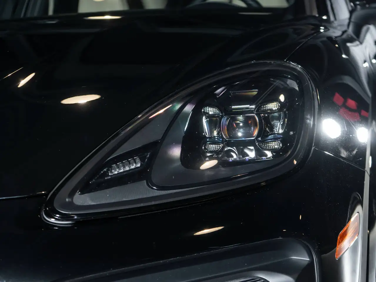 Porsche Cayenne - Image 20