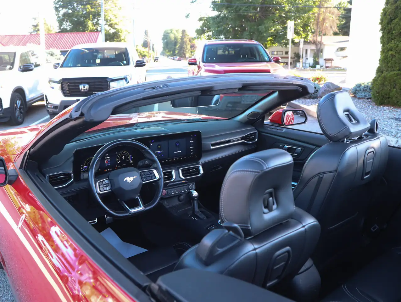 Ford Mustang - Image 21