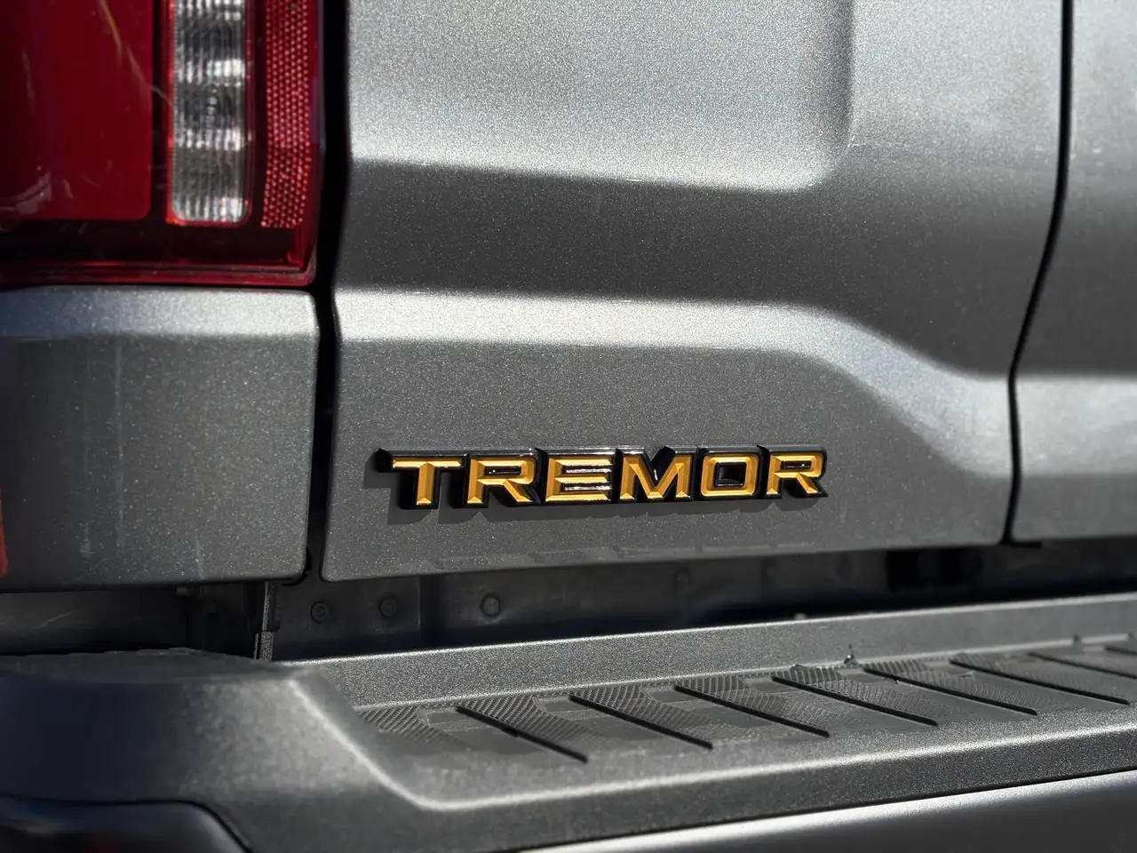 Ford F-150 - Image 11