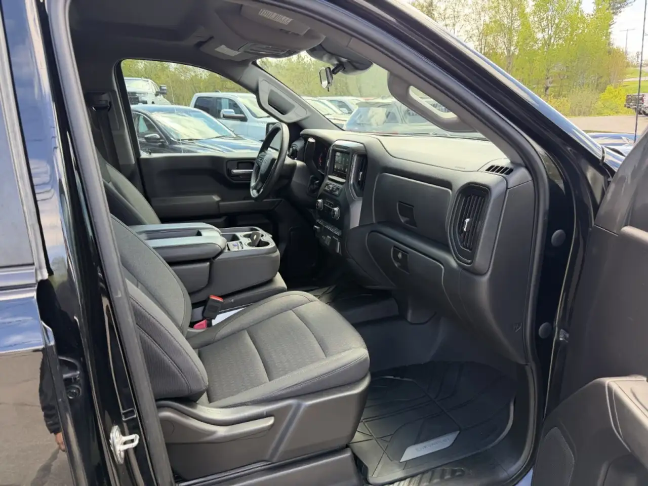 Chevrolet Silverado 1500 - Image 33
