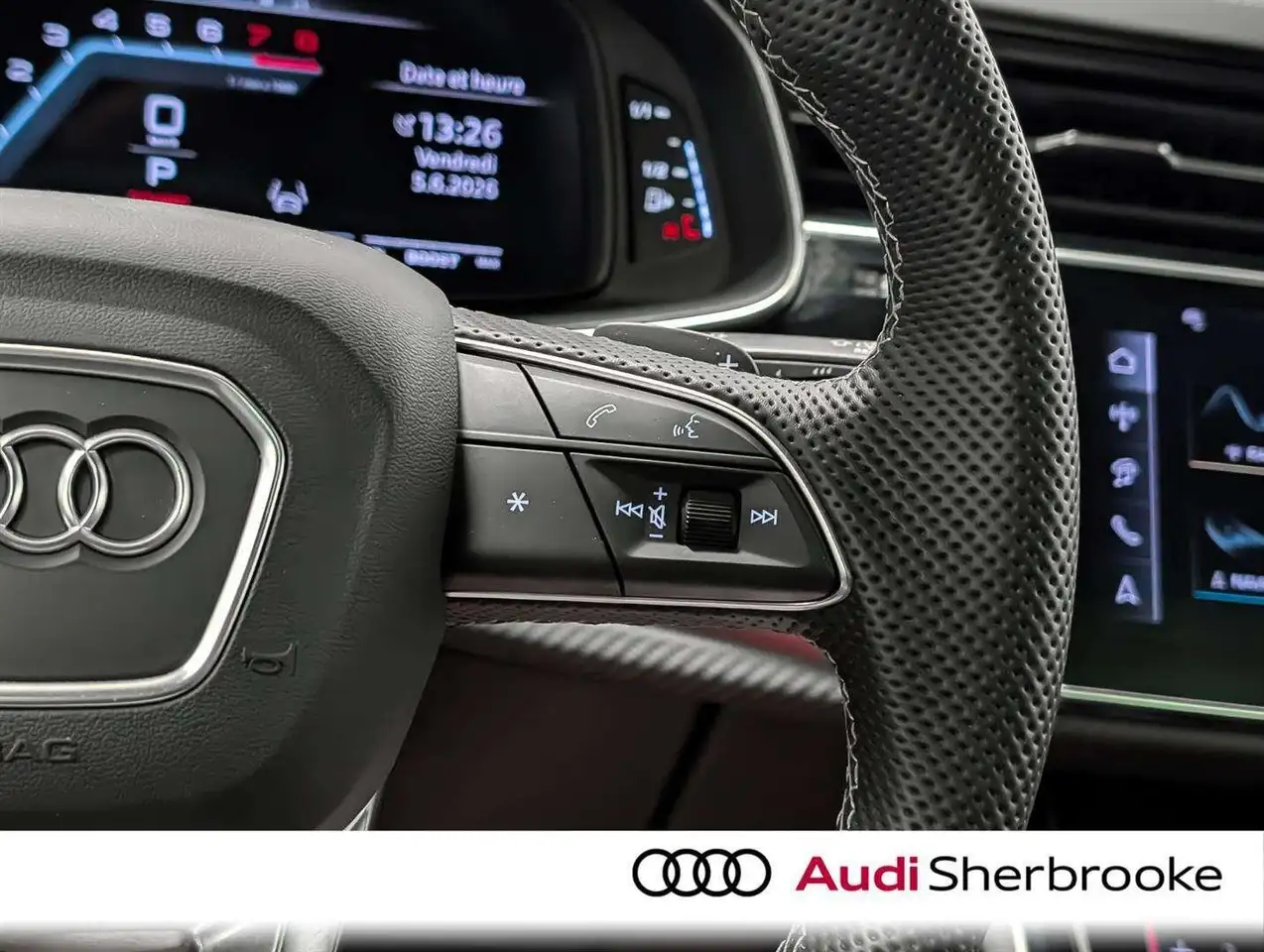 Audi SQ8 - Image 21