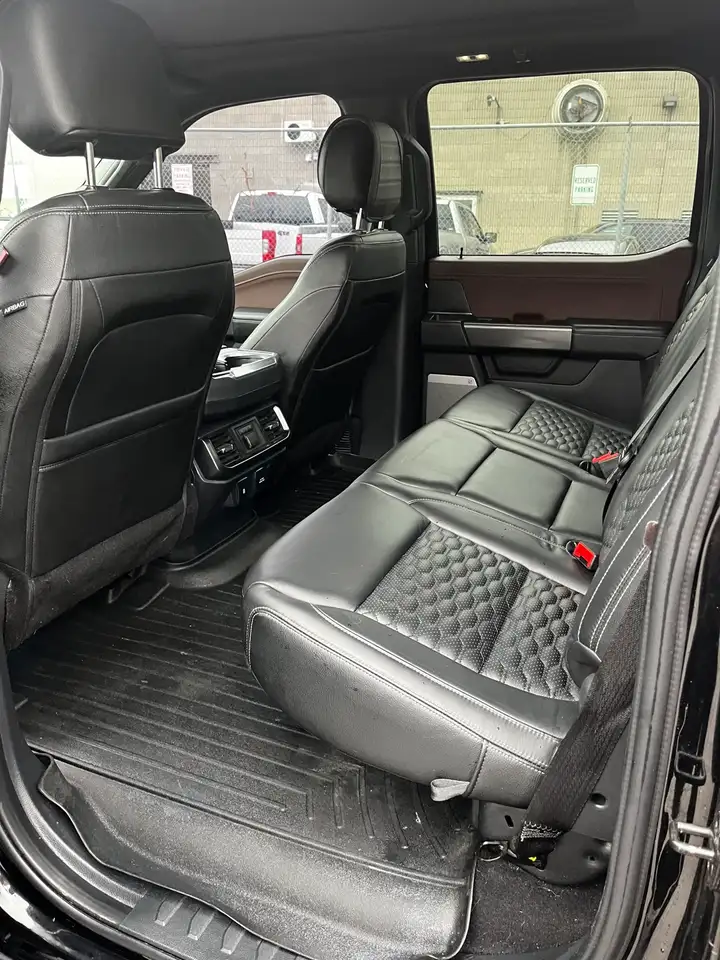 Ford F-150 - Image 8