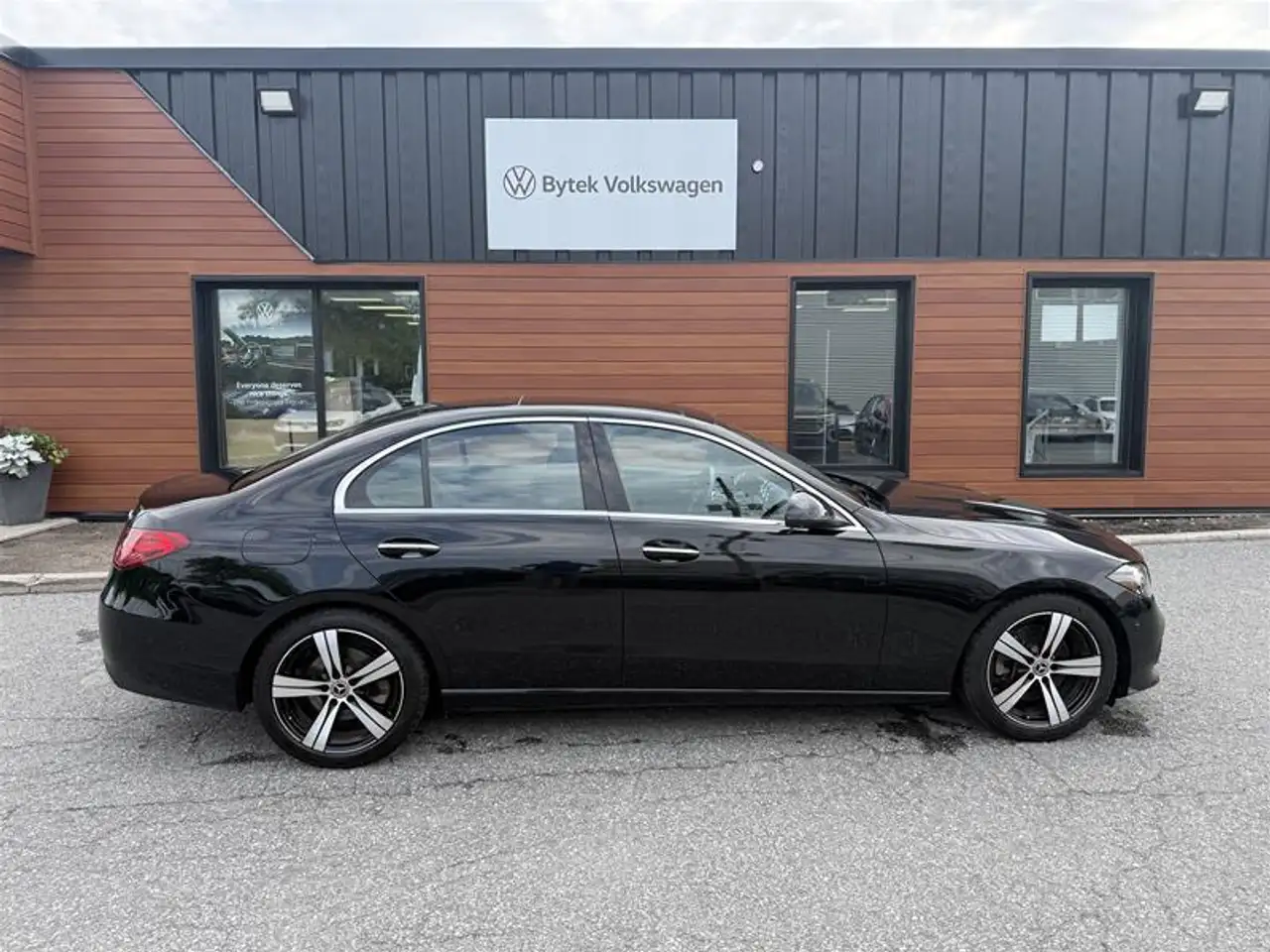 Mercedes-Benz C-Class - Image 6