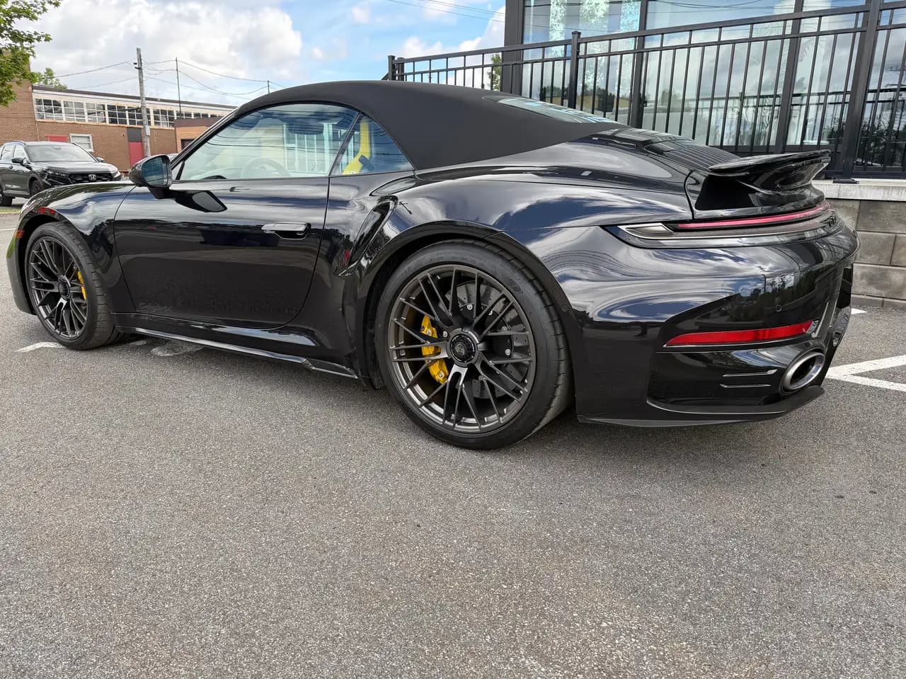 Porsche 911 - Image 4