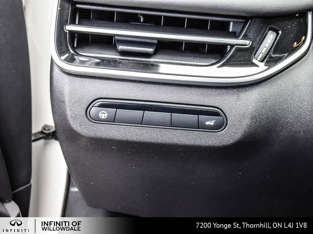 Infiniti QX60 - Image 33