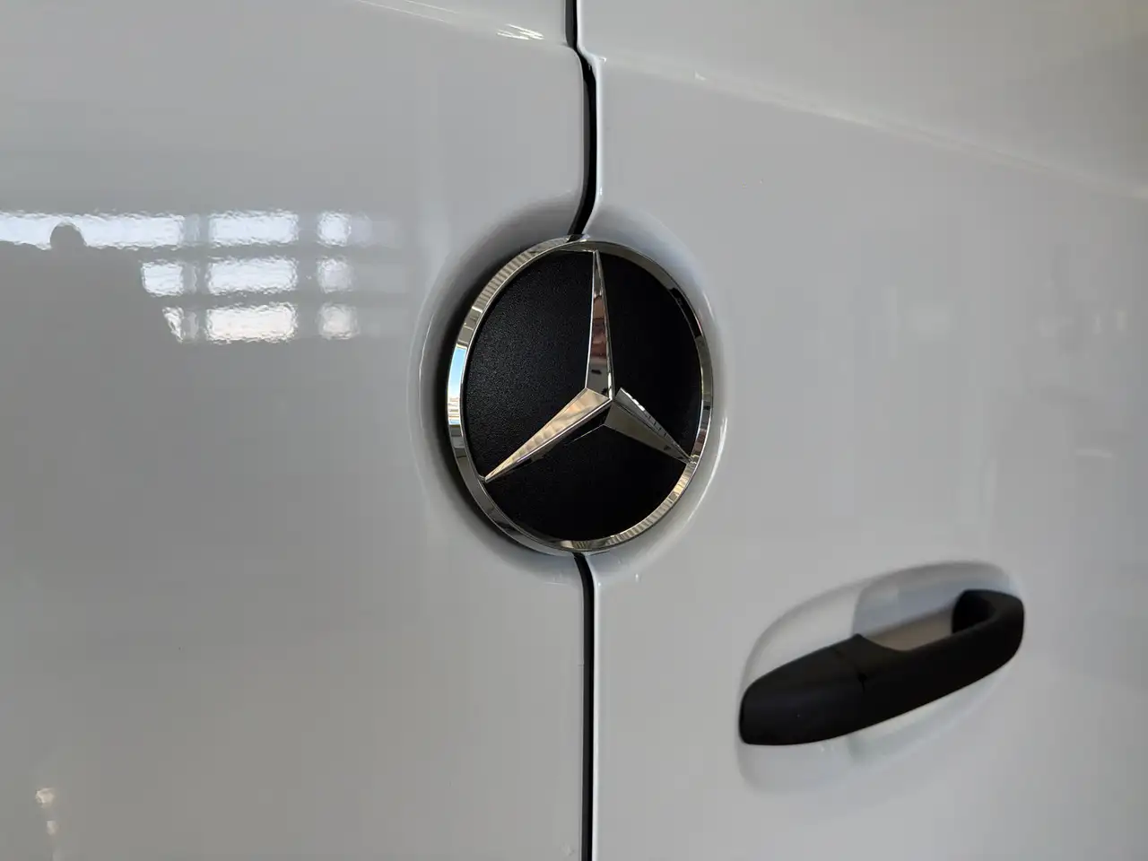 Mercedes-Benz Sprinter - Image 31