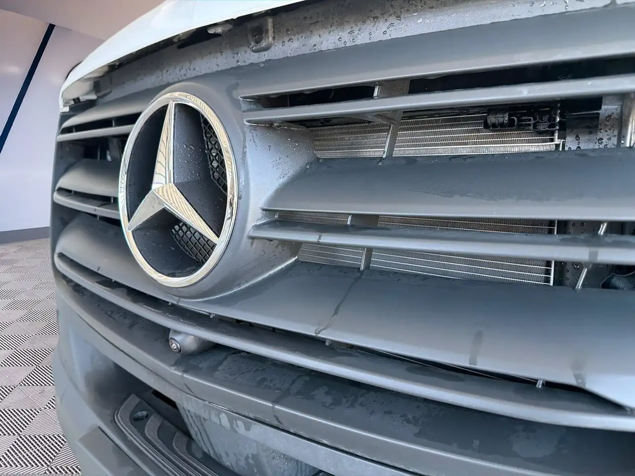 Mercedes-Benz Sprinter - Image 12