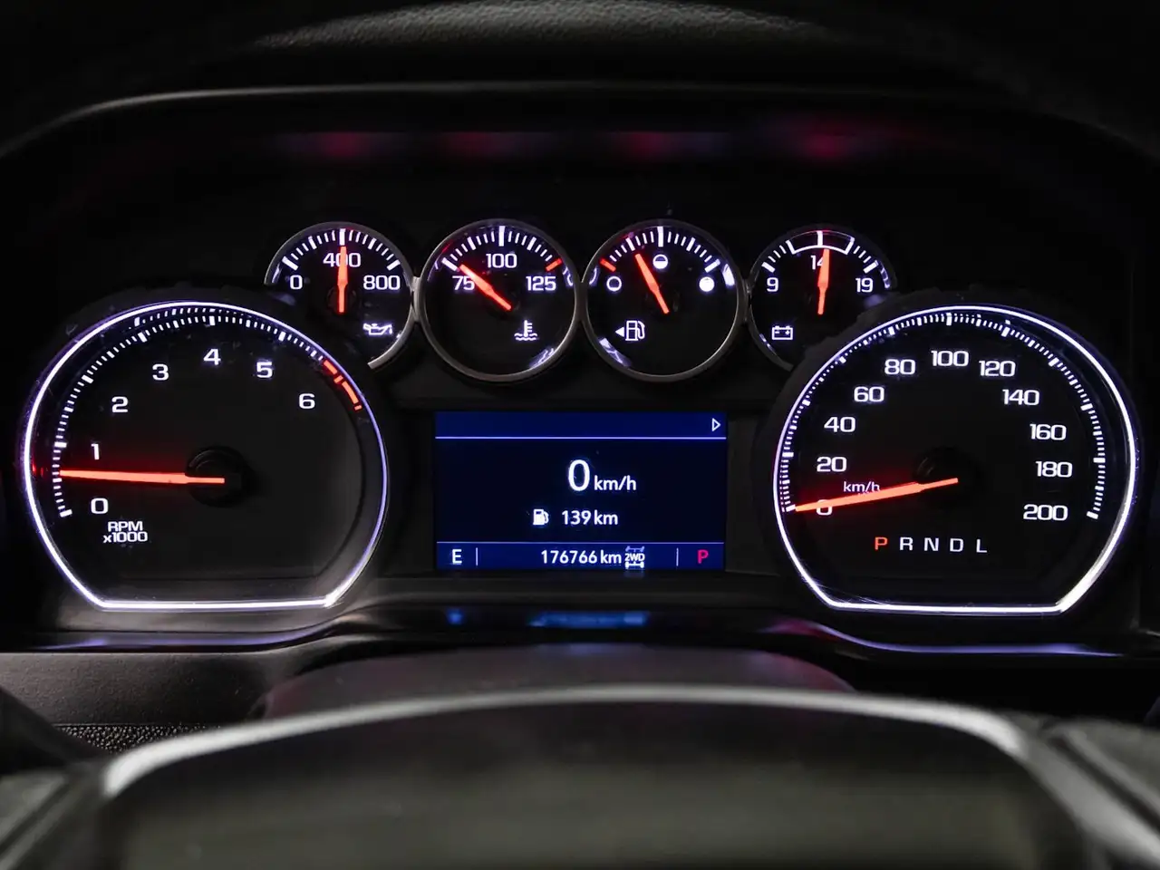 Chevrolet Silverado 1500 - Image 20