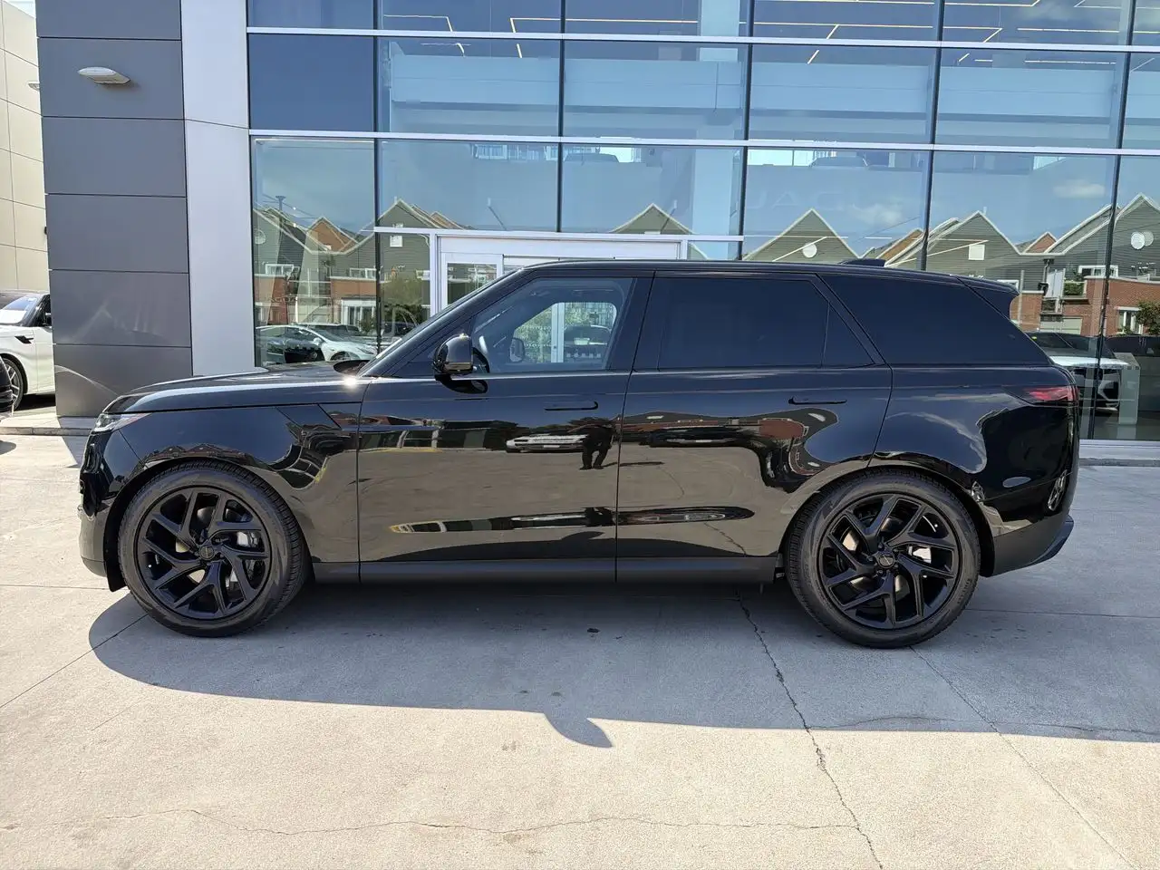 Land Rover Range Rover Sport - Image 5
