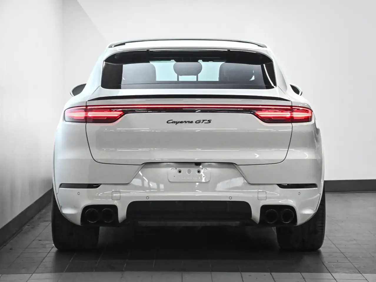 Porsche Cayenne - Image 3
