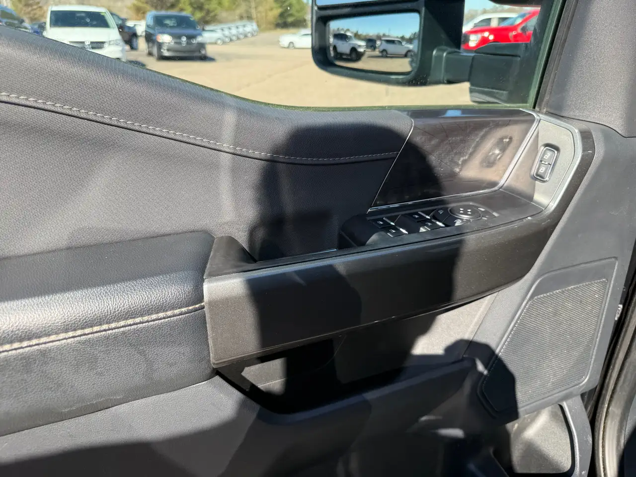 Ford F-150 - Image 22