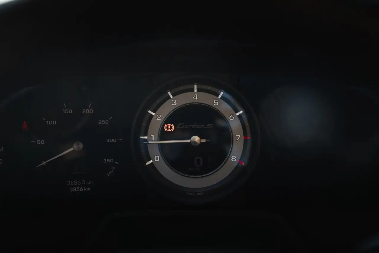 Porsche 911 - Image 42