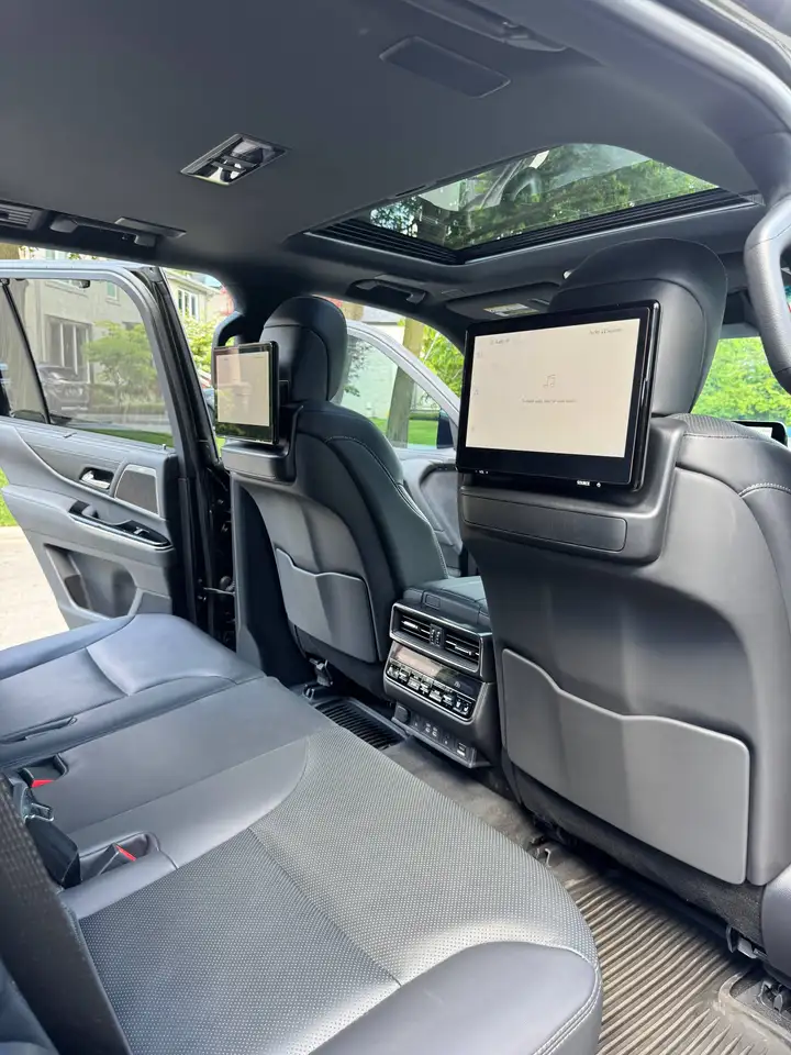 Lexus LX 600 - Image 8