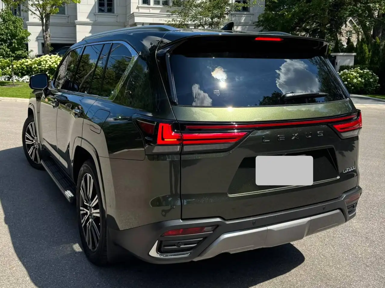 Lexus LX 600 - Image 3