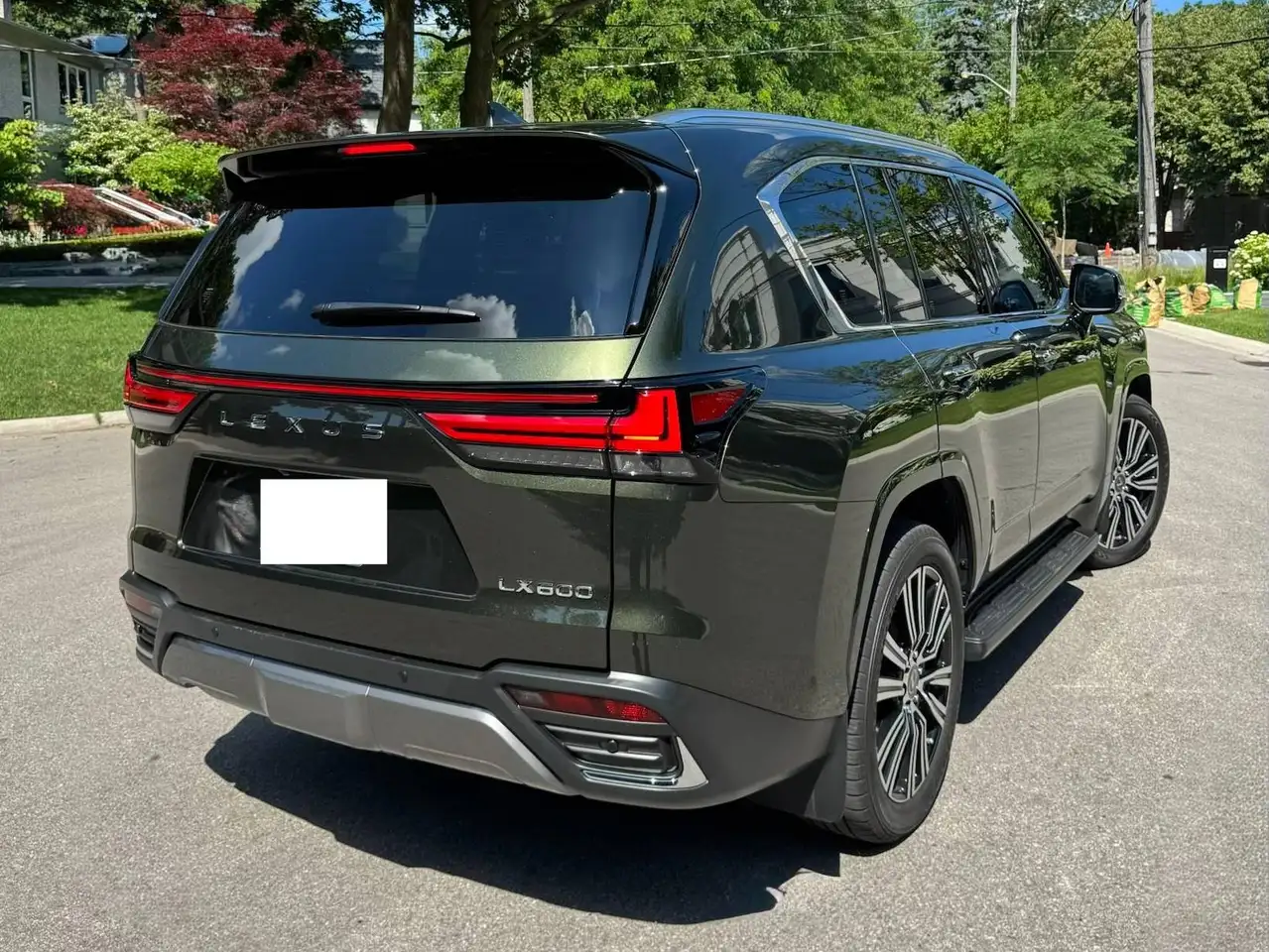 Lexus LX 600 - Image 5