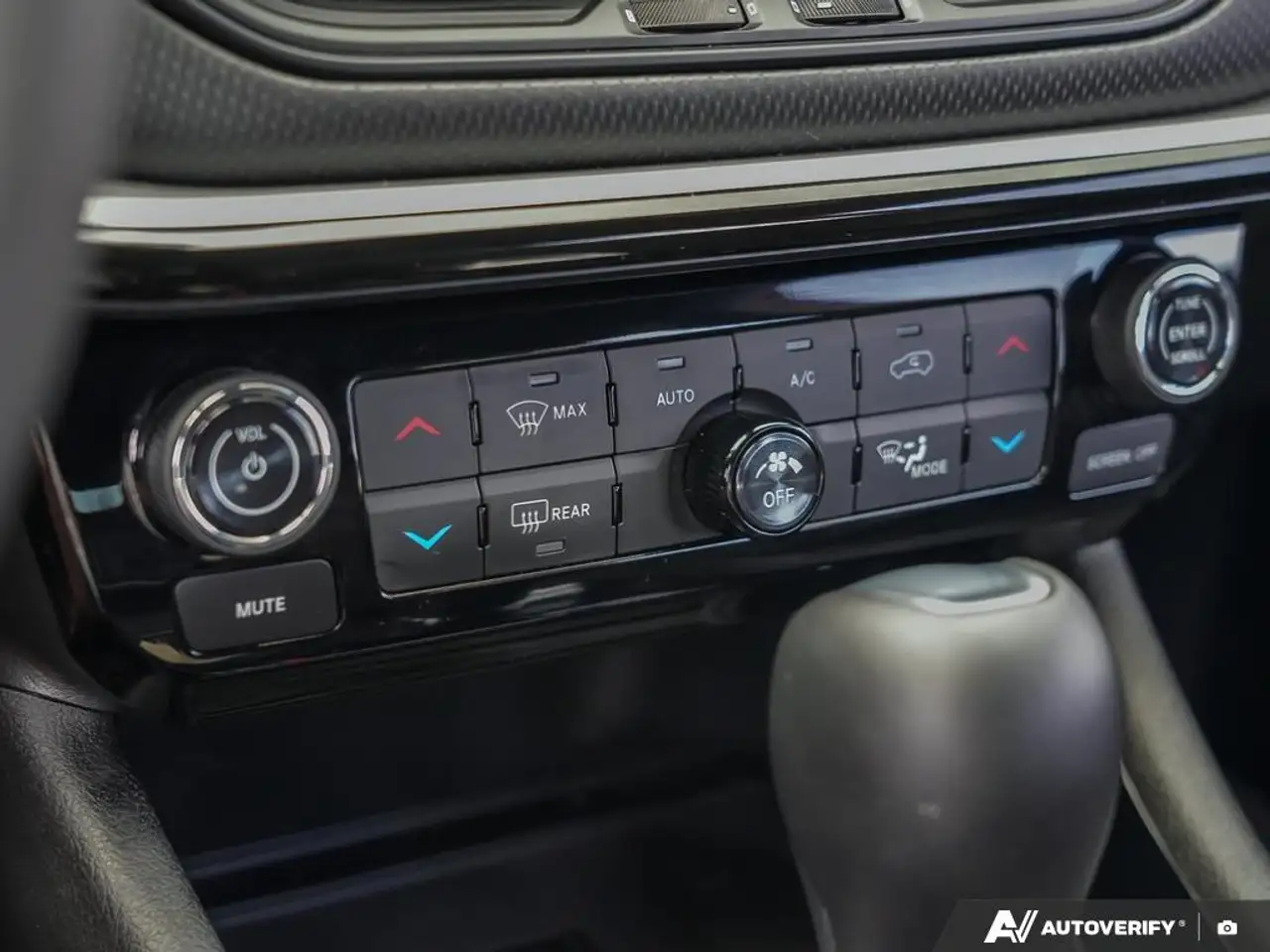 Jeep Compass - Image 19