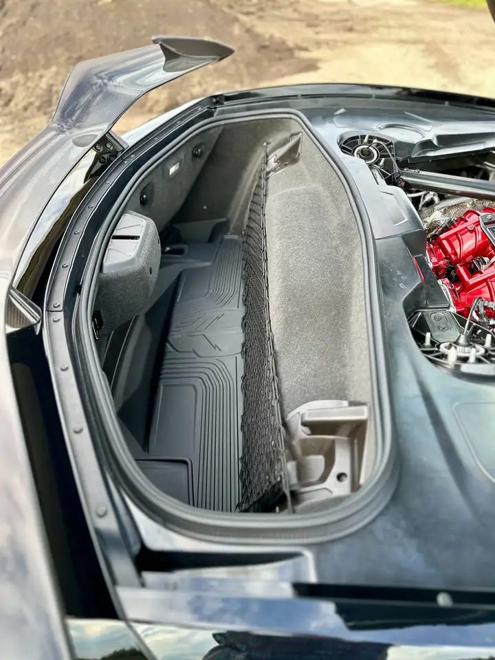 Chevrolet Corvette - Image 20